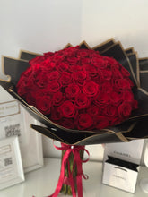 Load image into Gallery viewer, 101 Fresh Roses Bouquet | The Prestige Roses Spain