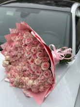 Load image into Gallery viewer, 101 Fresh Roses Bouquet | The Prestige Roses Spain