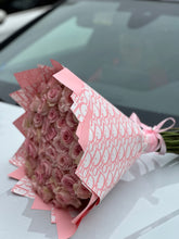 Load image into Gallery viewer, 50 Fresh Roses Bouquet  | The Prestige Roses Spain