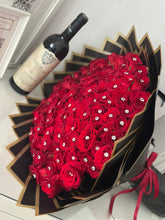 Load image into Gallery viewer, 101 Fresh Roses Bouquet | The Prestige Roses Spain