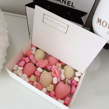Load image into Gallery viewer, Chocolate Dipped Strawberries Collection | The Prestige Roses Spain