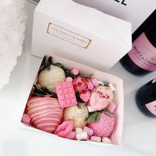 Load image into Gallery viewer, Chocolate Dipped Strawberries Collection | The Prestige Roses Spain
