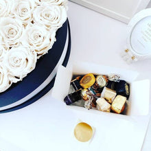 Load image into Gallery viewer, Gold Chocolate Box | The Prestige Roses Spain