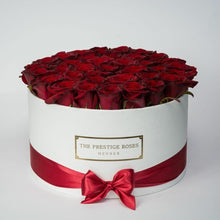 Load image into Gallery viewer, White Big Box with red Eternity Roses | The Prestige Roses Spain