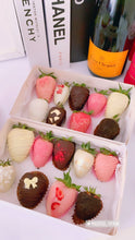Load image into Gallery viewer, Chocolate Dipped Strawberries Collection | The Prestige Roses Spain