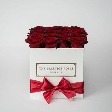 White Square Box with red Eternity Roses | The Prestige Roses Spain
