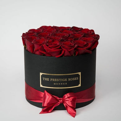 Black Medium Box with red Eternity Roses | The Prestige Roses Spain