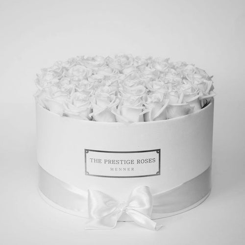 White Big Box clients style with Eternity Roses | The Prestige Roses Spain