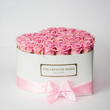 Load image into Gallery viewer, White Heart Box with pink Eternity Roses | The Prestige Roses Spain