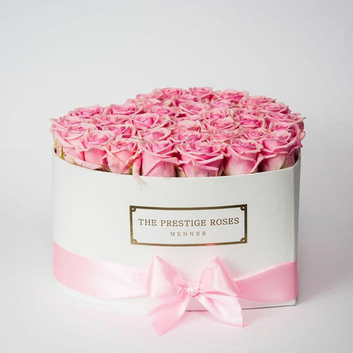 White Heart Box with pink Eternity Roses | The Prestige Roses Spain
