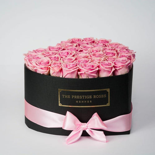 Black Heart Box with pink Eternity Roses | The Prestige Roses Spain