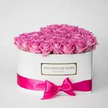 Load image into Gallery viewer, White Heart Box with pink Eternity Roses | The Prestige Roses Spain