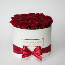 Load image into Gallery viewer, White Medium Box with red  Eternity Roses | The Prestige Roses Spain