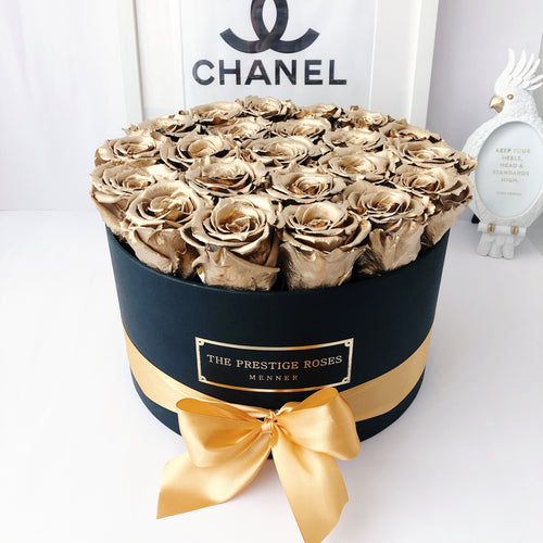 Black Big Box with gold Eternity Roses | The Prestige Roses Spain