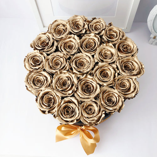 White Big Box with gold Eternity Roses | The Prestige Roses Spain