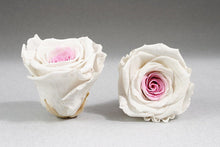 Load image into Gallery viewer,  White Heart Box with white Eternity Roses | The Prestige Roses Spain